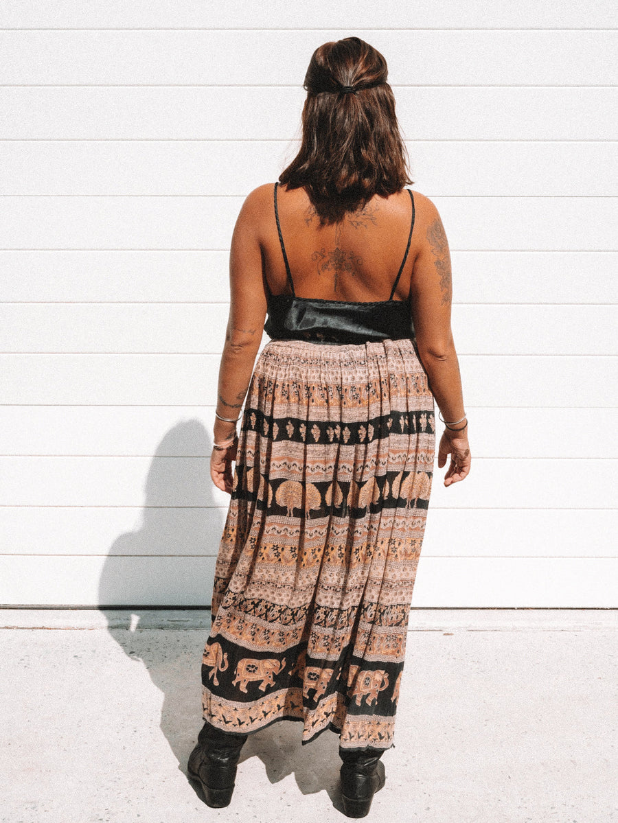 '90S ELEPHANT SOFT AND FLOATY CREPE MAXI SKIRT / L - XL